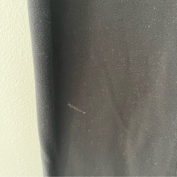 Lululemon Athletica High Rise 21” Align Crop Leggings Melanite Gray Size 2 - Picture 7 of 9